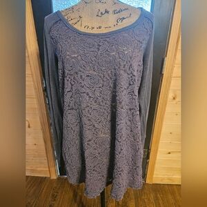 NWT Maurices SHIRT Top Womens Plus Sz 1  1x 18/20 Lace Gray.   04